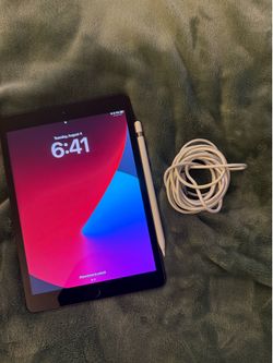 iPad gen 7 with Apple pen