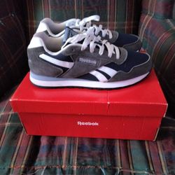 MEN REEBOX SNEAKERS SIZE 10 5