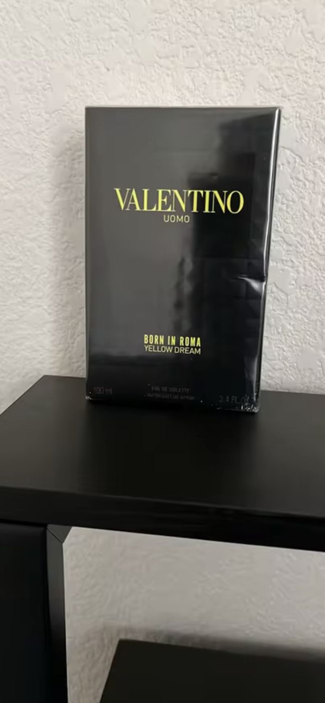 Valentino Yellow Dream Cologne