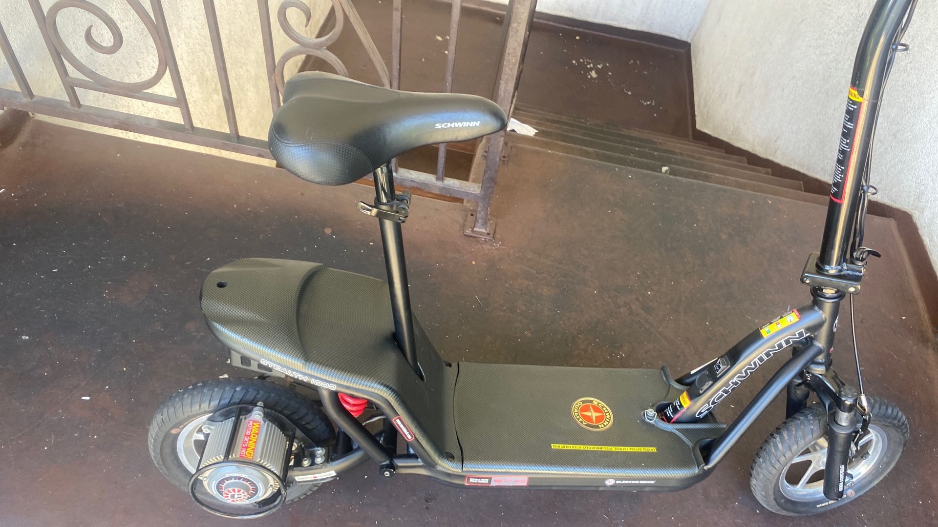 schwinn stealth 1000 E scooter