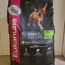 Dog Food by Eukanuba Small Bites Adult Chicken 30 lbs