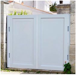 Swinging doors