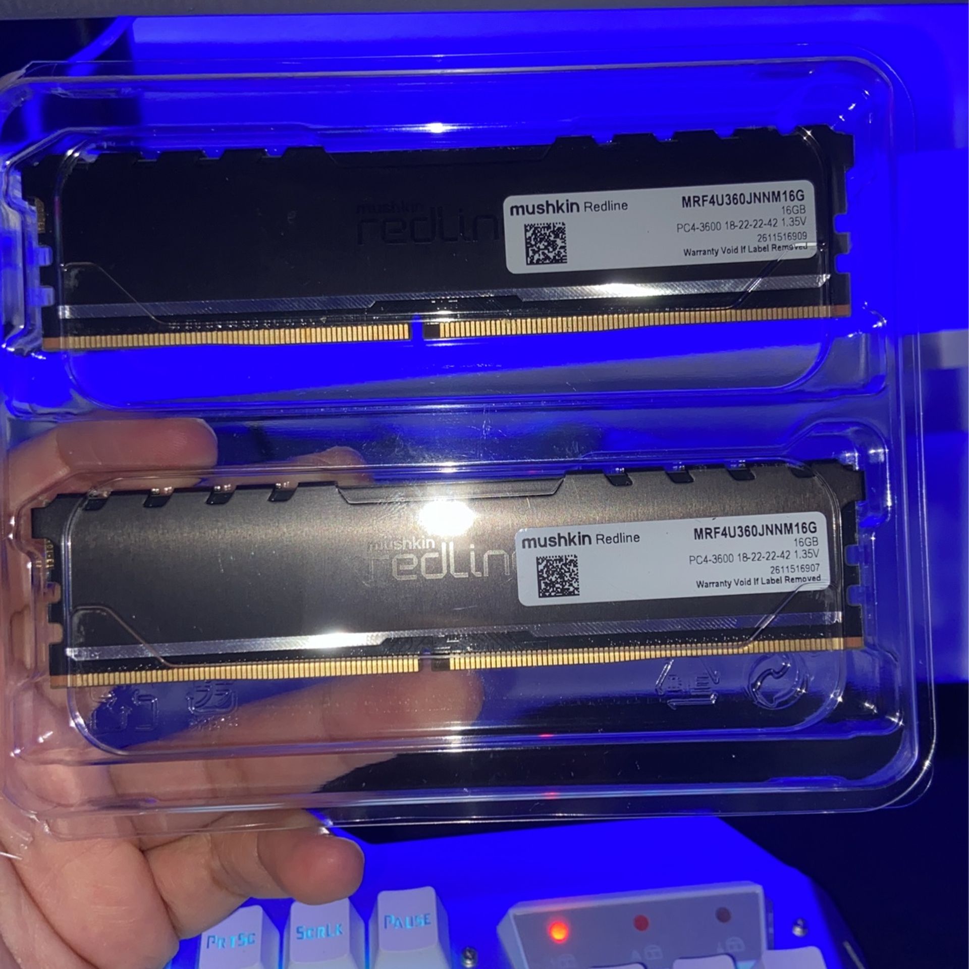 Memory Ram Ddr4 2 Pieces Of 16gb (32gb)