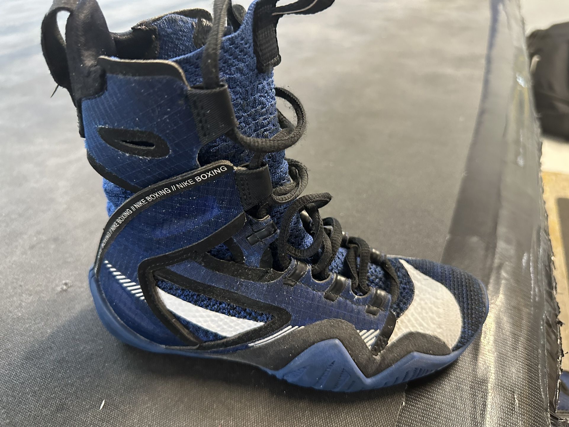 Nike Hyper KO 2 Boxing Shoes Size 2.5