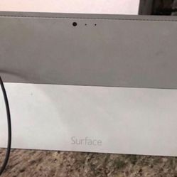 Microsoft Surface 1631 Pro 3 Silver - 128GB, 12", Windows 10, Intel Core i3