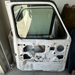 Driver Side Door For 1992-96 Ford F150