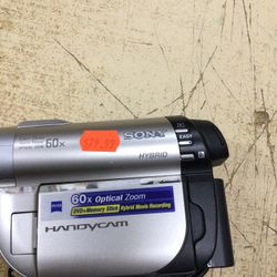 Sony Handycam DCR-DVD650 Silver /Black