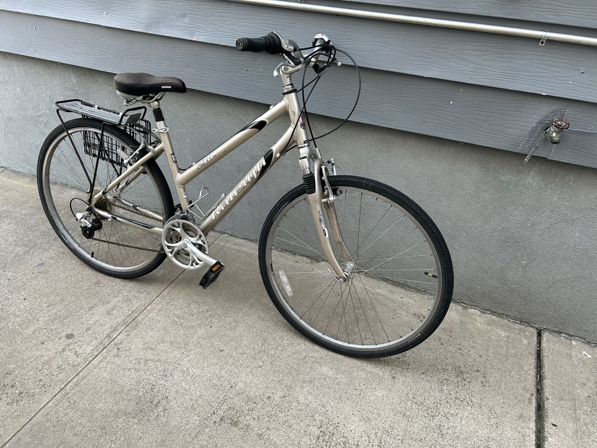 Women Raleigh Bike