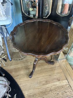 Antique Pie Crust Table