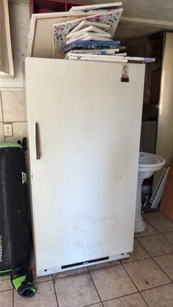 FREE Upright freezer