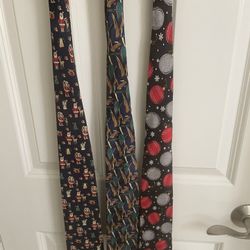 3 Fun Christmas Ties