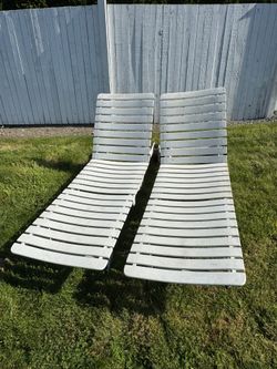 Pair Of Nice Deck Recliners