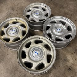 Oem bmw 8 series  Wheels 16x7.5 et15 5x120