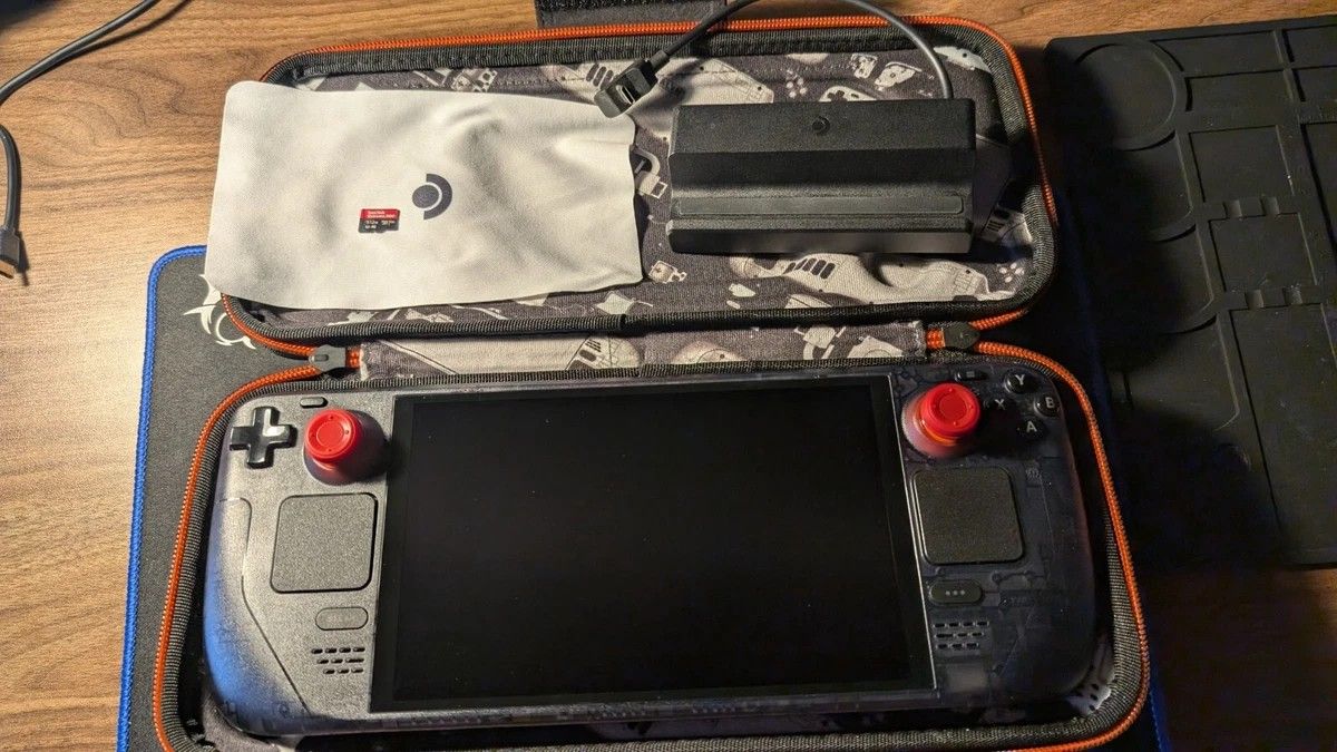 Steam Deck OLED Limited Edition 1TB, Dock, 512Gb SD & Box