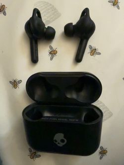 SkullCandy Indy Fuel wireless earbuds with charging case