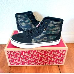 Vans Multiple Sizes Read Entire Description