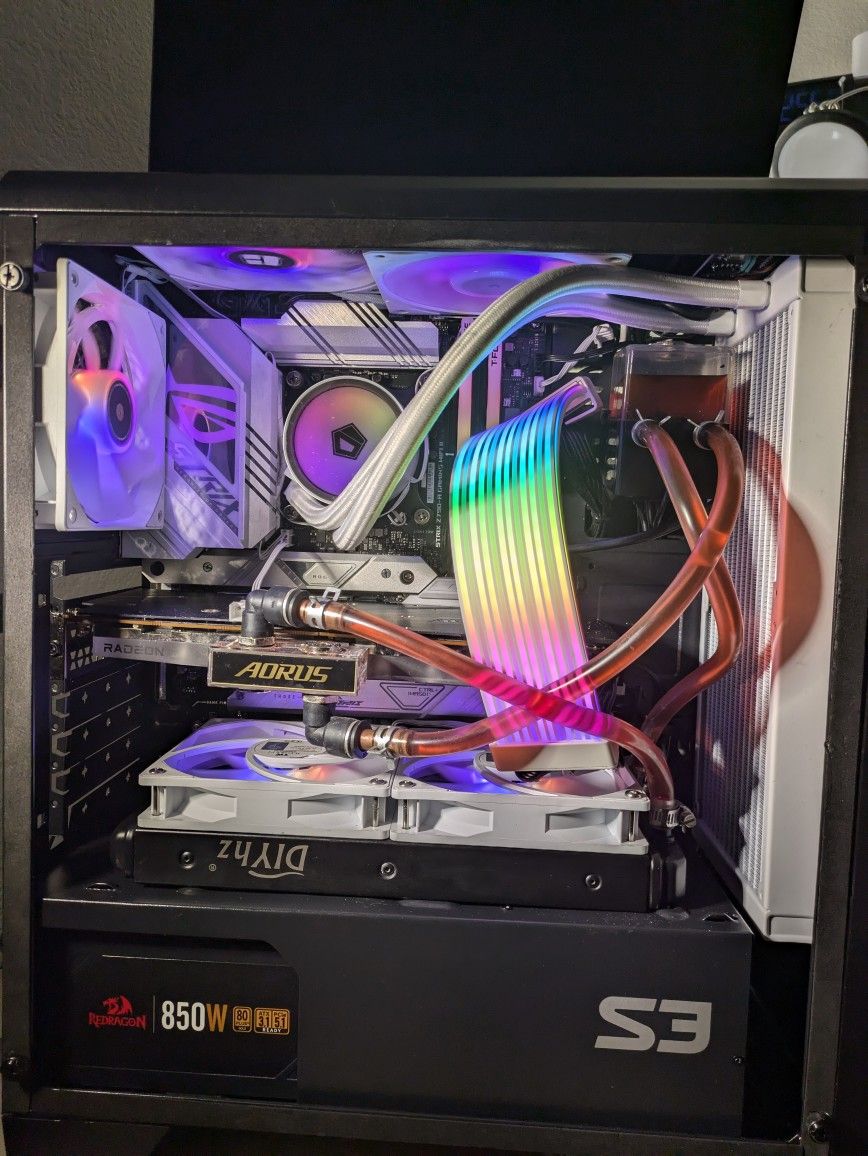 4k Gaming Rig, Custom Loop Cooled GPU + MONITOR, KEYBOARD & MOUSE