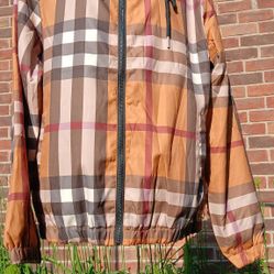 BURBERRY RAIN JACKET SIZE LARGE