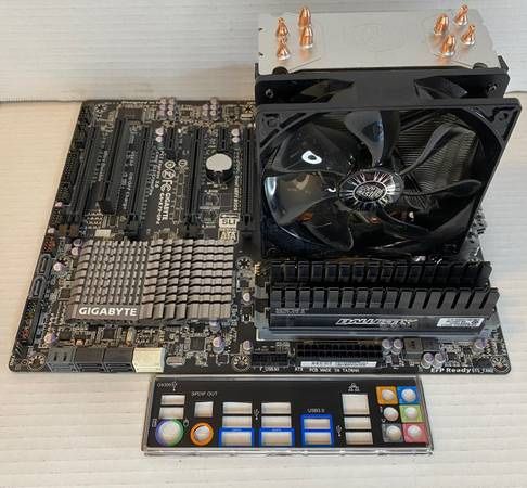 Gigabyte X79-UP4 Motherboard + i7-4820K 3.7 Ghz + 16gb Ram