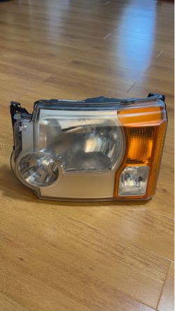 2005–2009 Land Rover LR3 Left Driver Side Headlight OEM Halogen NON-HID