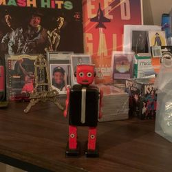 Vintage Toy Wind Up Robot 