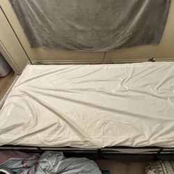 2 Twin mattress 
