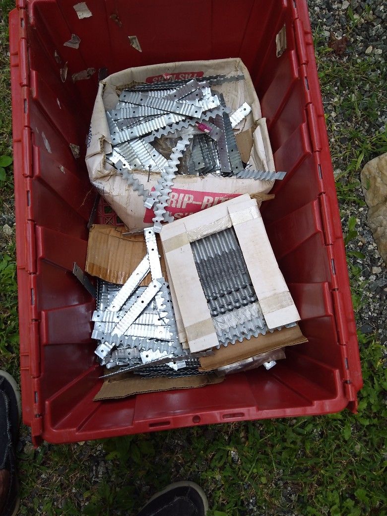 6000. BRICK. TIES. 100 BUCKS OBO