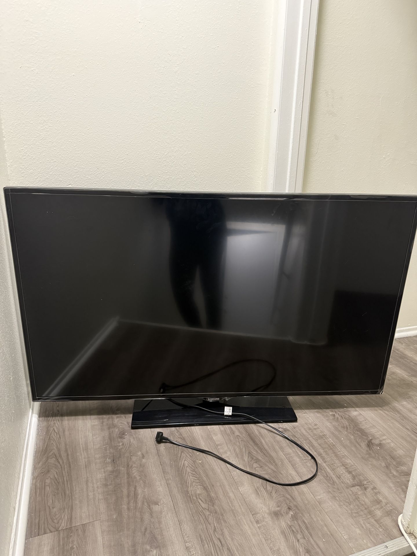 SAMSUNG TV