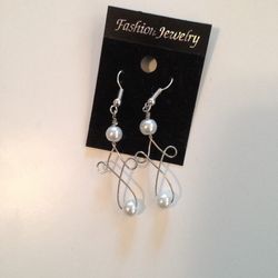 New Hand Made Glass Pearl Earrings