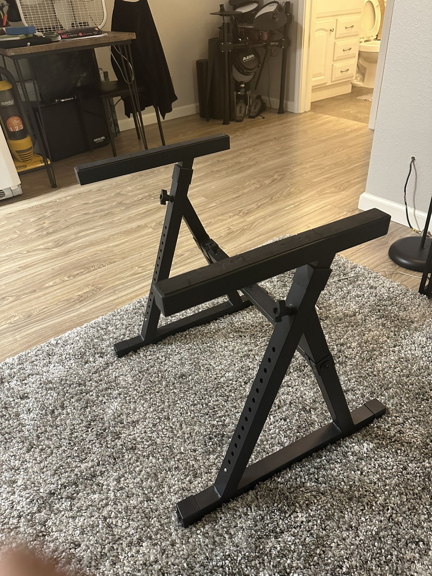 Piano Stand