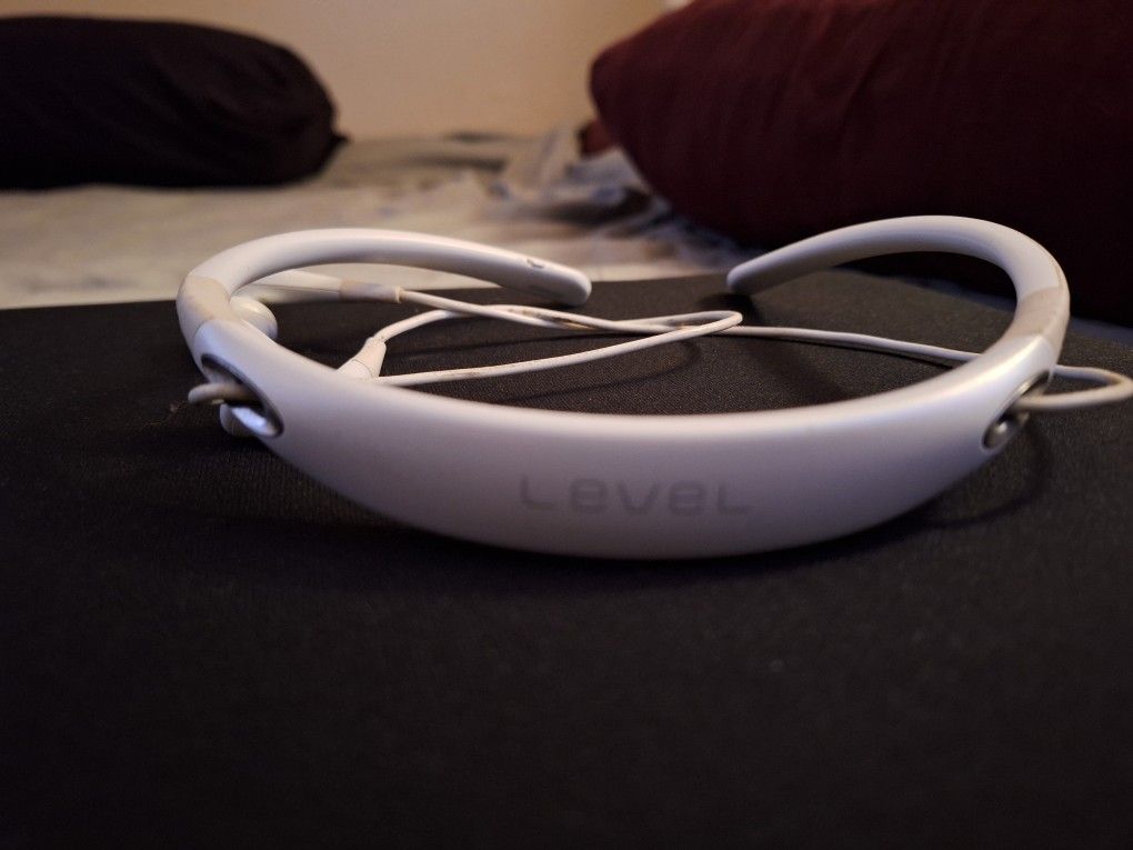 Samsung Level Headphones