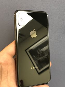 iPhone X 64GB Factory Unlocked