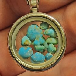 20mm Natural Arizon Blue Turquoise Crystals Inside Floating Pendant