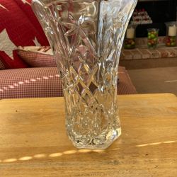 Beautiful 10” Cut Crystal Glass Vase