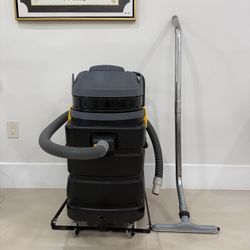 Vacuum Cleaning 24 Galones 