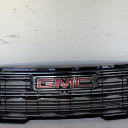 2025 2026 GMC Acadia AT4 grille (8)