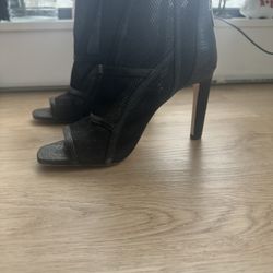 🖤 Mesh Peep-Toe Heels