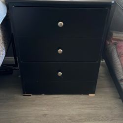 Black Dresser & 2 Nightstands 