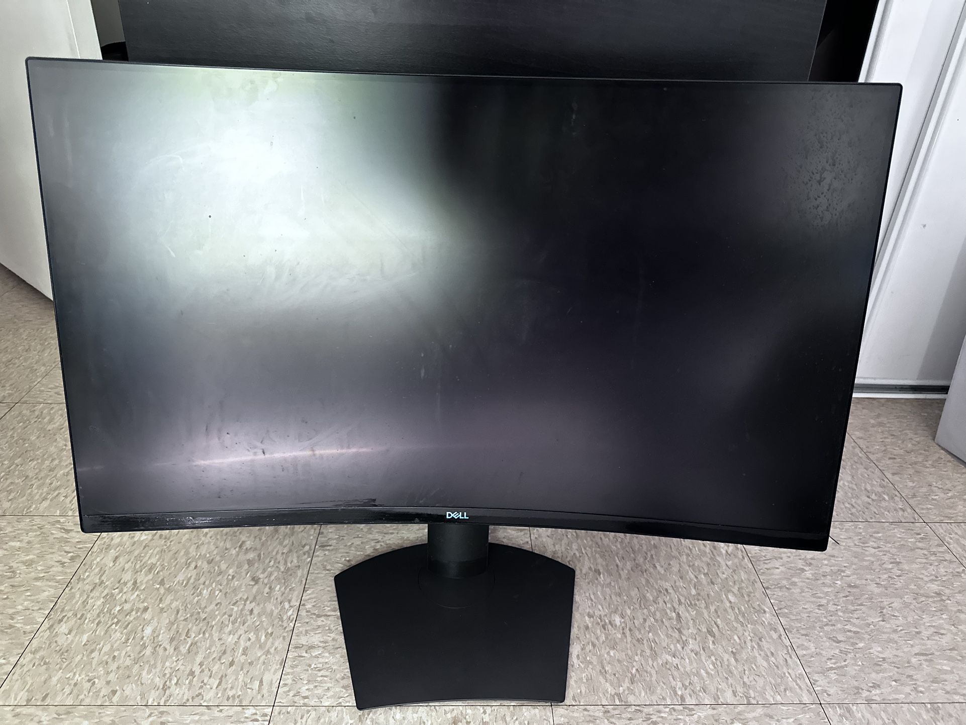 Dell Curved Monitor 32"