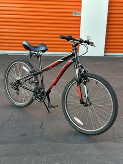 Specialized Hotrock mountain bike 24”