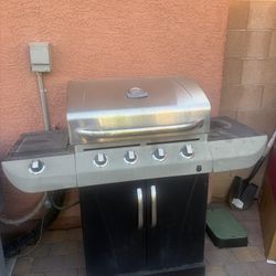 4-Burner Propane Gas Grill in Stainless, Side and Side Sear Burner. Russell/Boulder area