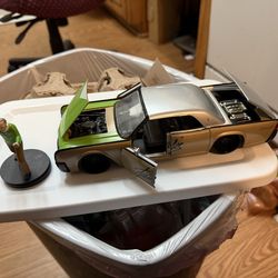 Diecast Lincoln contenital 1/18 scale  Stan lee with figure