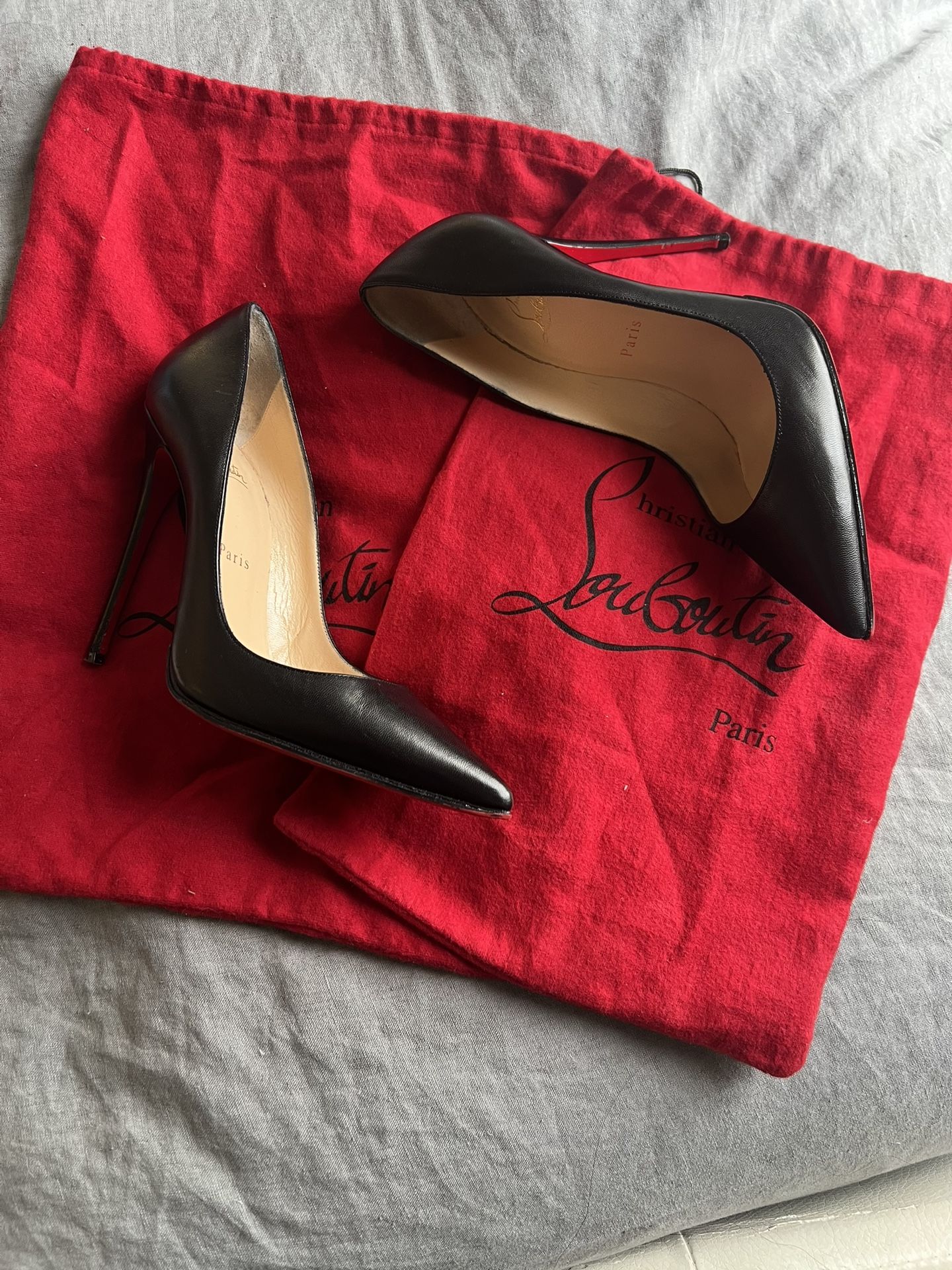 Christian Louboutin So Kates 