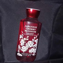 10oz Bath And Body Works Body Wash