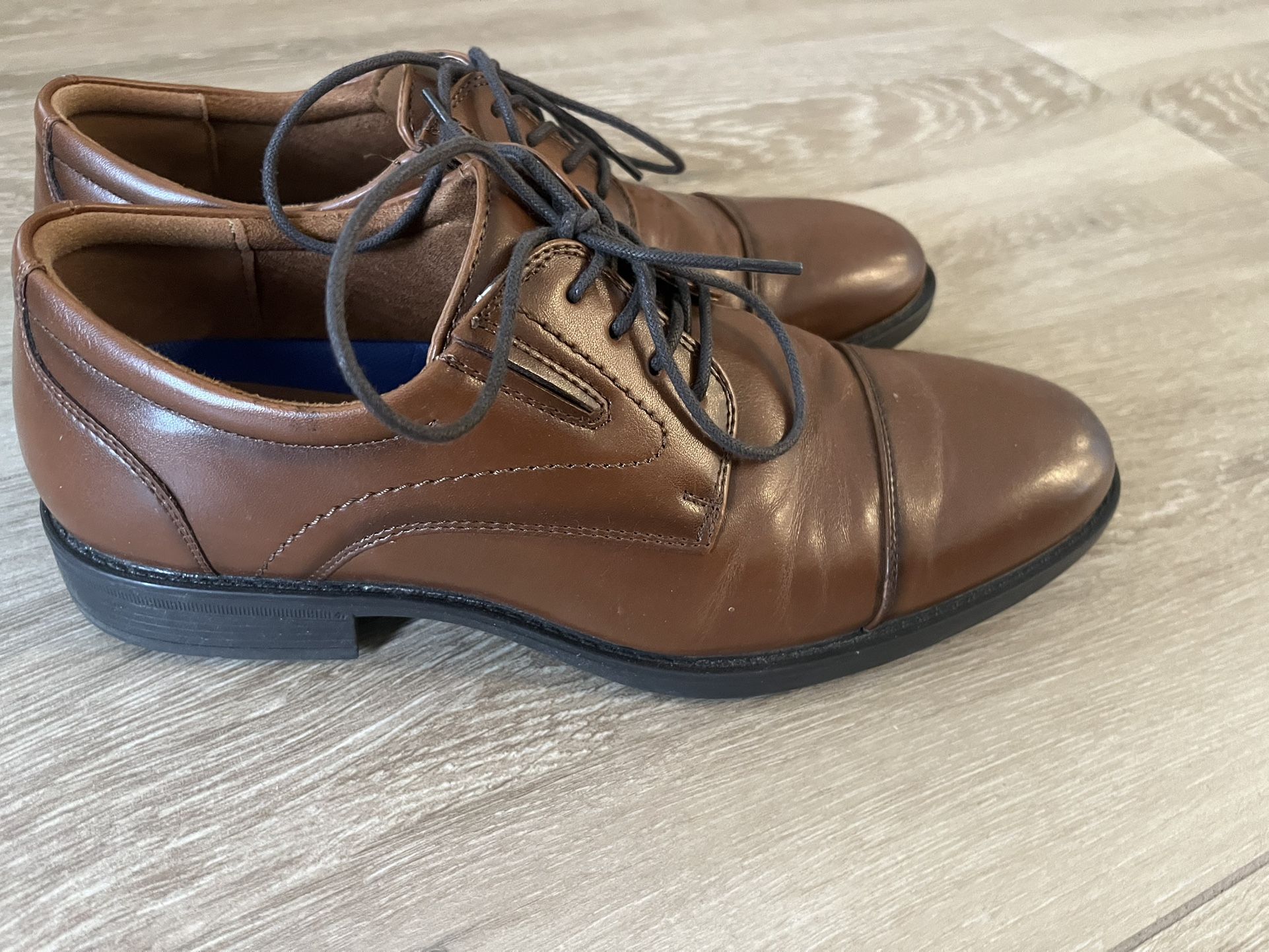 Men’s Brown Leather Dress Shoes Size 9