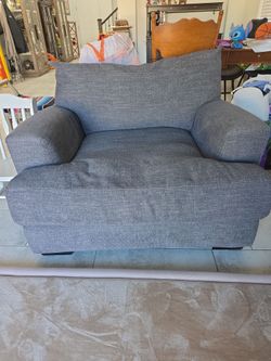 Small 1 seat sofa chair Blue