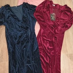 Maternity Holiday Dress Large.NWT