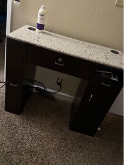 Acrylic nail desk