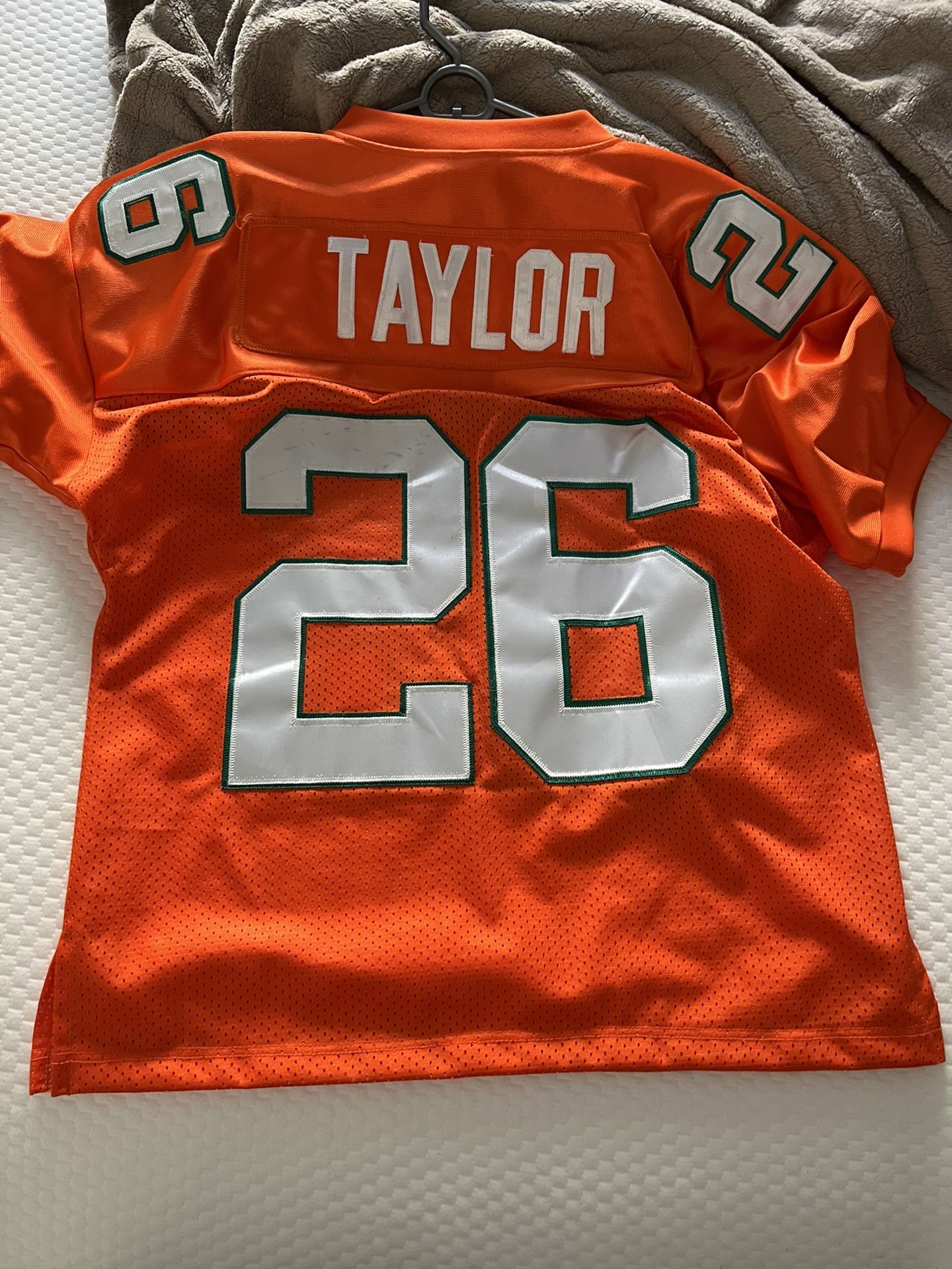 NWT Nike Sean Taylor #26 NCAA Miami Hurricanes College Stitched Jersey  Men's 3XL for Sale in Dallas, TX - OfferUp