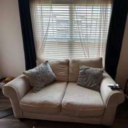 2-piece Living room Set Plus lamps